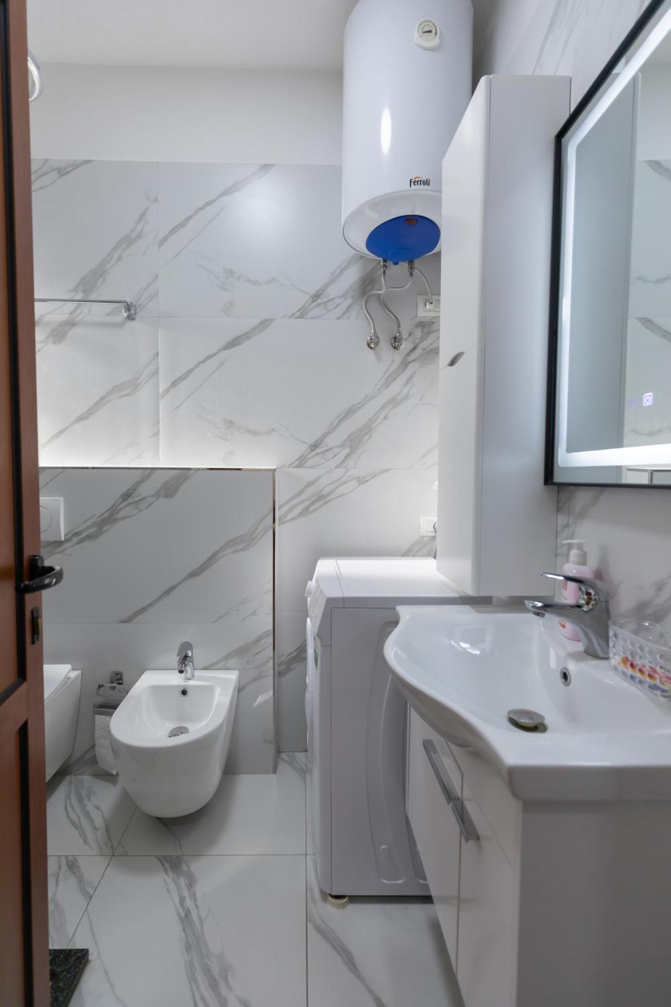 Vila Emi Apartment'S Дуррес Екстер'єр фото