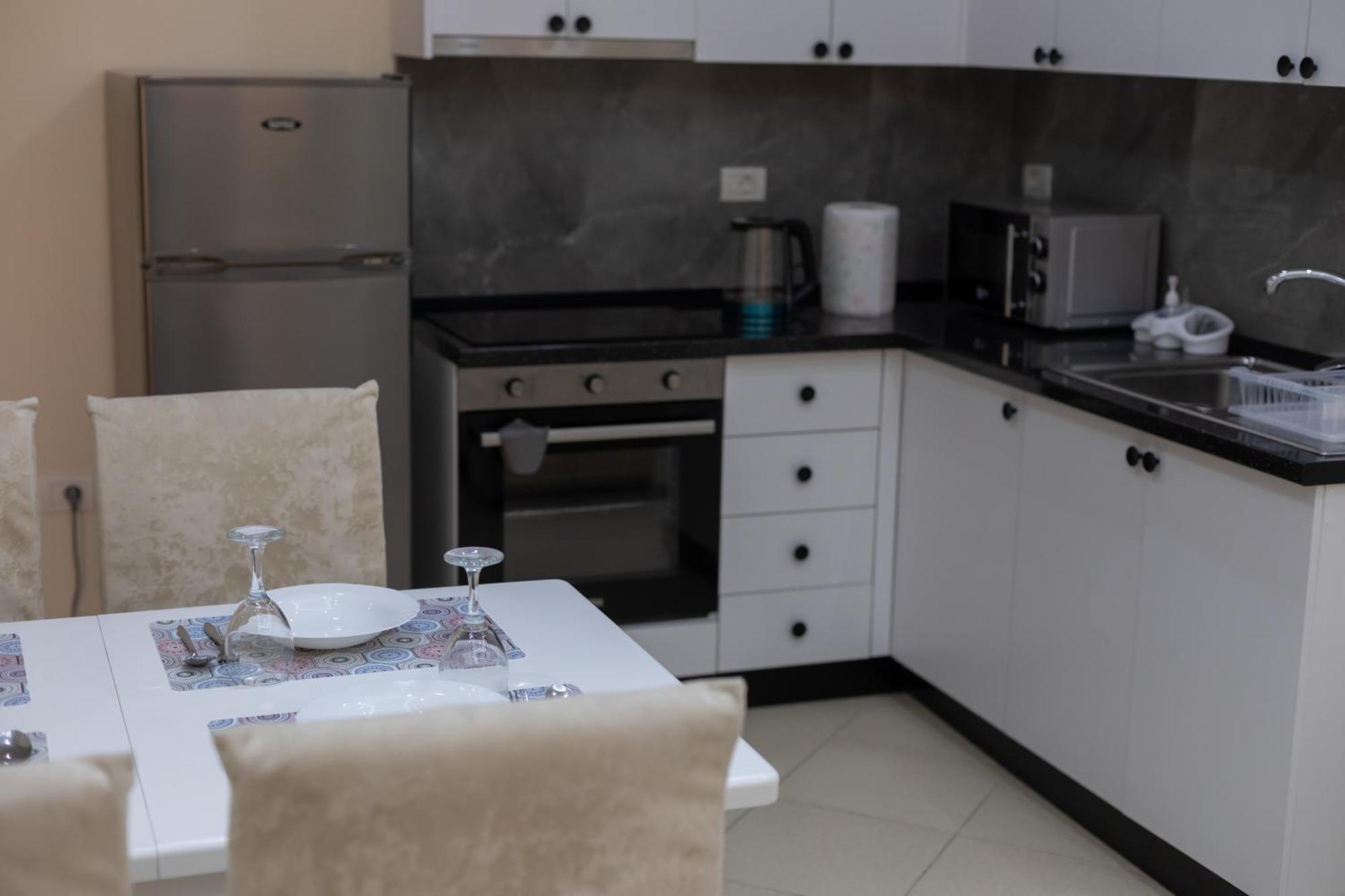 Vila Emi Apartment'S Дуррес Екстер'єр фото