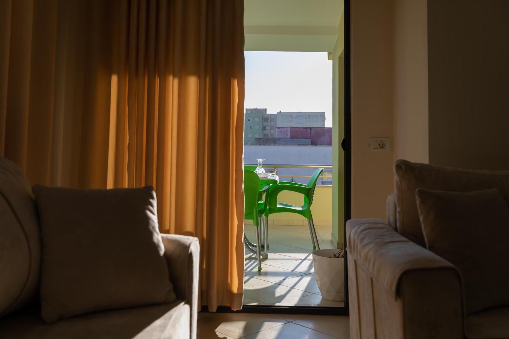 Vila Emi Apartment'S Дуррес Екстер'єр фото