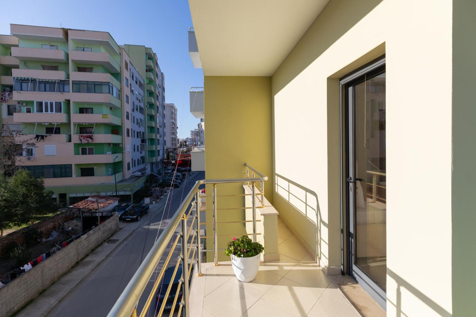 Vila Emi Apartment'S Дуррес Екстер'єр фото